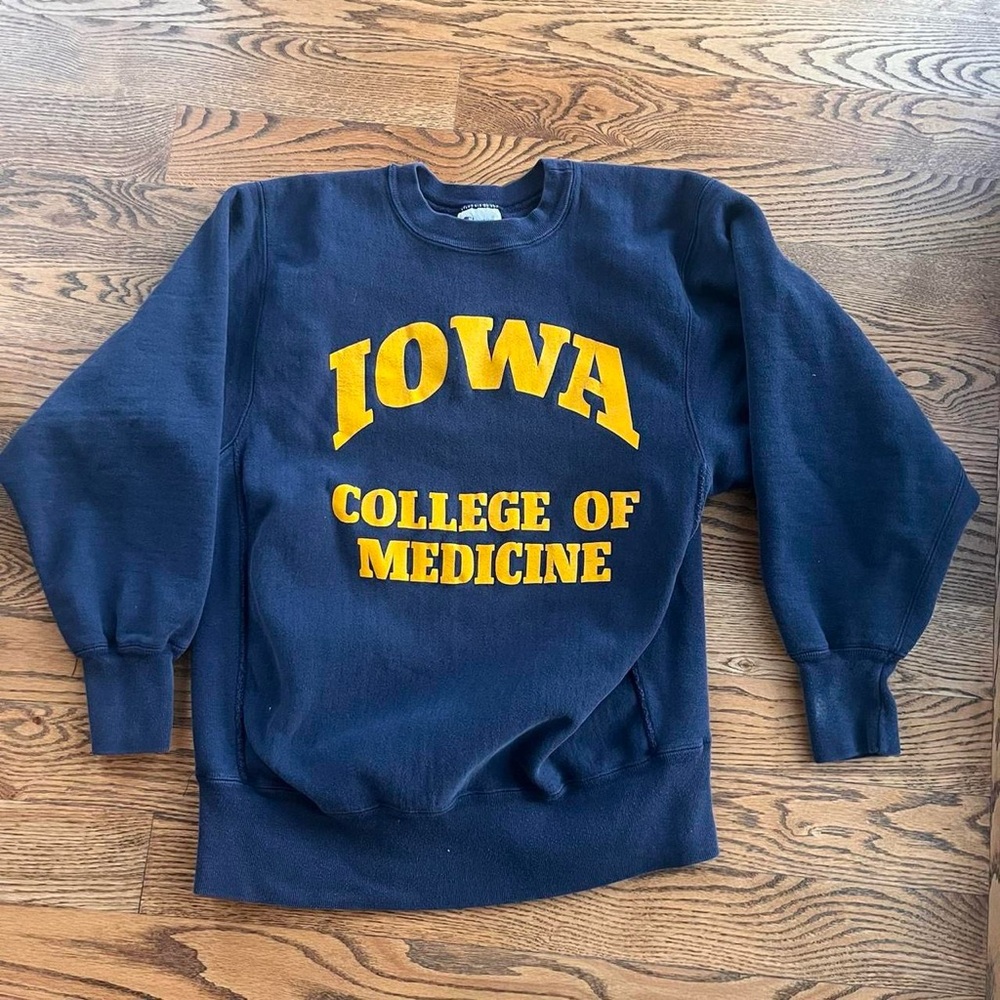 90s Champion reverse weave University of Iowa College of Medicine crewneck